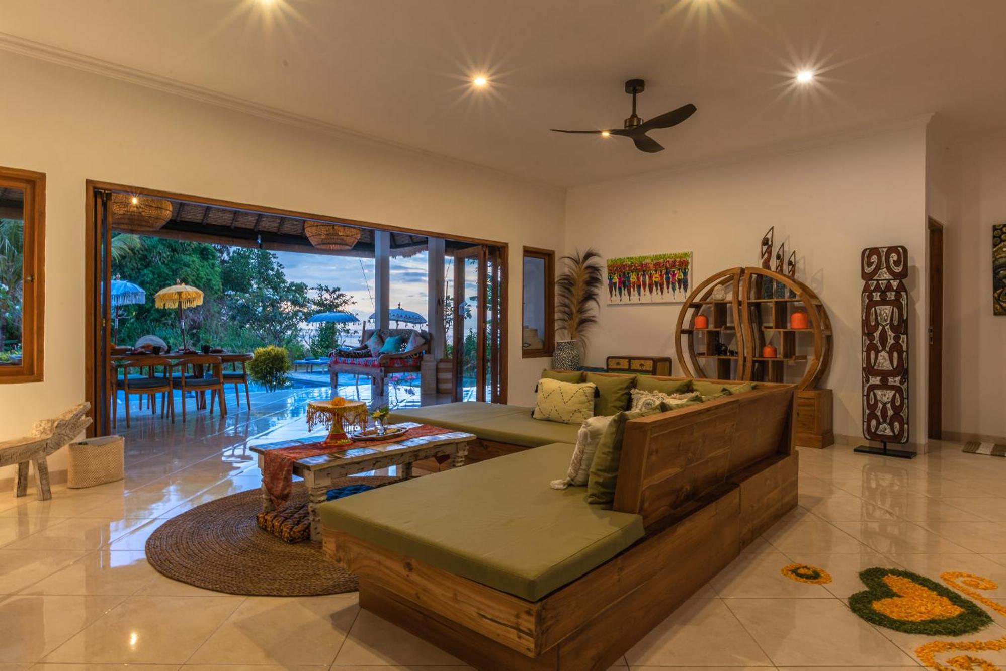 Absolute Beach Front Villa Umeanyar Exterior foto