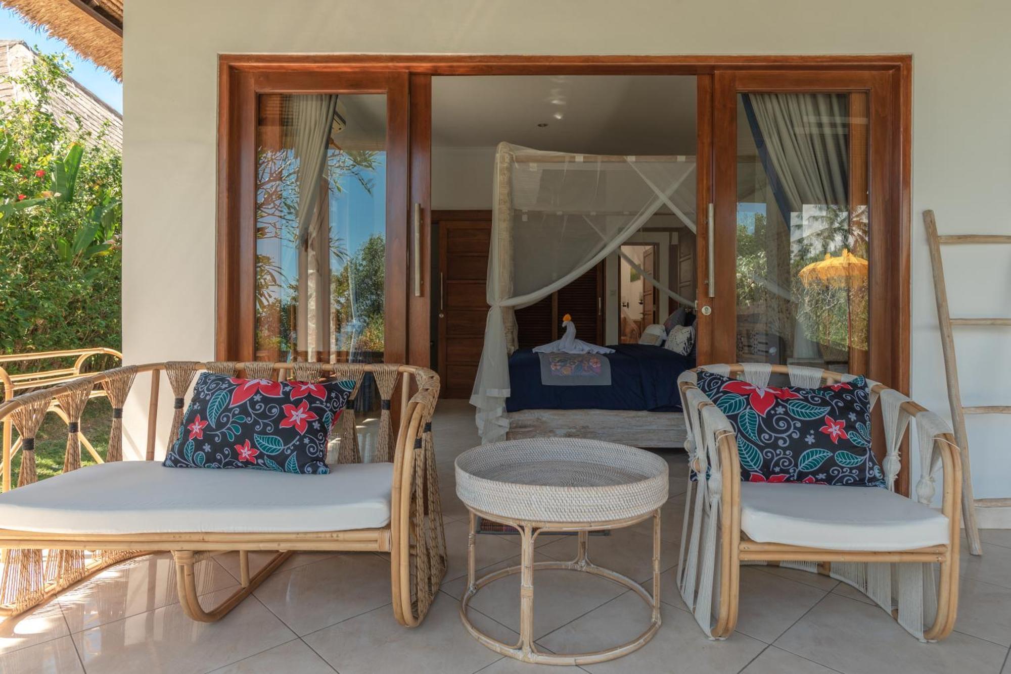 Absolute Beach Front Villa Umeanyar Exterior foto